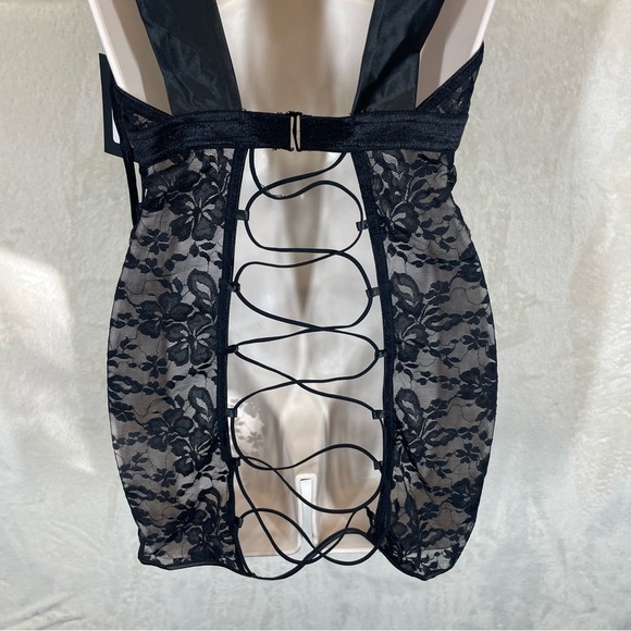Fredrick’s of Hollywood Belle Lucia black lace chemise and panties medium New - Picture 4 of 7